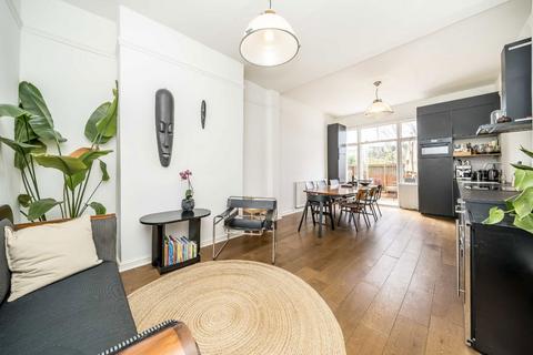 Forest Hill Road, London SE22 3 bed maisonette for sale