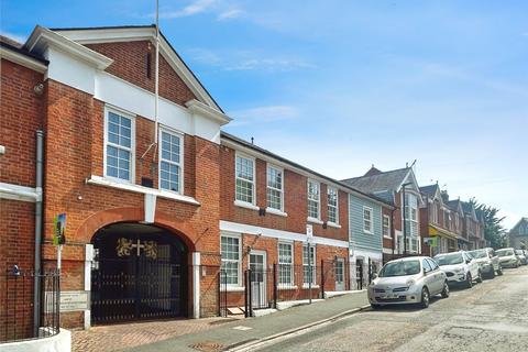 Denmark Road, Cowes, Isle of Wight 2 bed apartment for sale