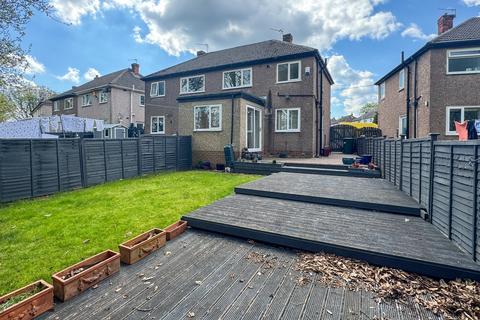 Woodedge Avenue, Huddersfield HD5 2 bed semi