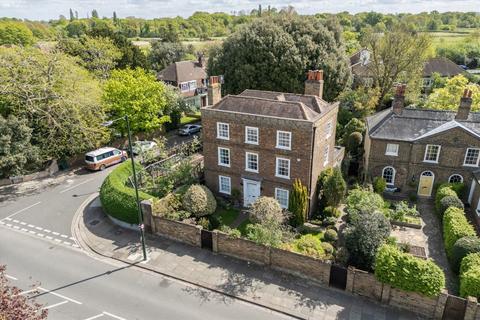 High Street, Hampton TW12 5 bed detached house for sale