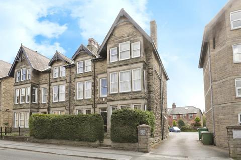 East Parade, Harrogate 2 bed flat for sale