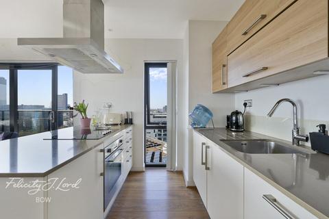 Cotall Street, London, E14 2 bed flat for sale
