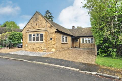 Manor Farm Road, Northampton NN3 4 bed detached house for sale