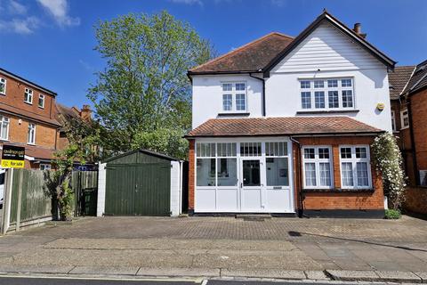 Radnor Road, Harrow 4 bed detached house for sale