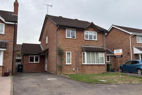 Hazel Avenue, Evesham 4 bed detached house for sale