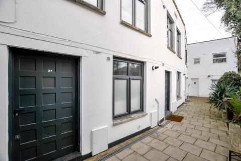 Rectory Road, London 2 bed terraced house for sale
