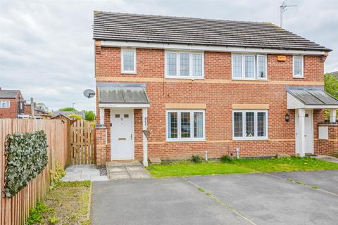 Kingfisher Court, Normanton WF6 3 bed semi