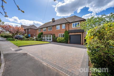 Dinmore Avenue, Bournville Village... 4 bed semi