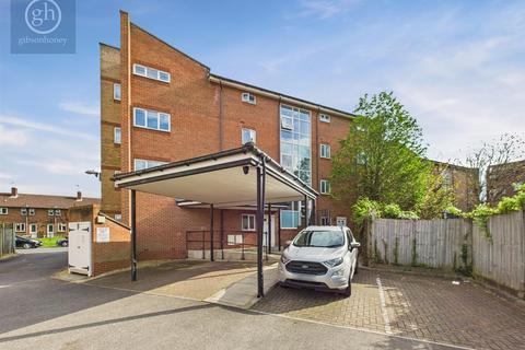 Bridgwater Road, Middlesex HA4 1 bed apartment for sale