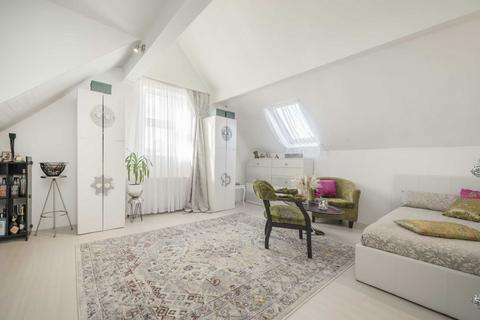 Broadway, London W13 1 bed flat for sale