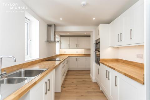 Chesham Road, Brighton 2 bed flat for sale