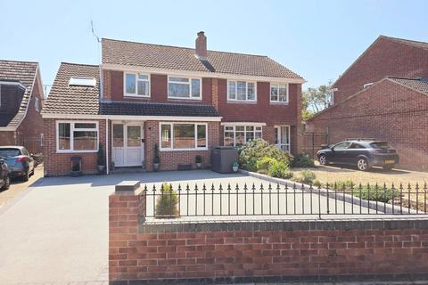 4 bedroom semi-detached house for sale