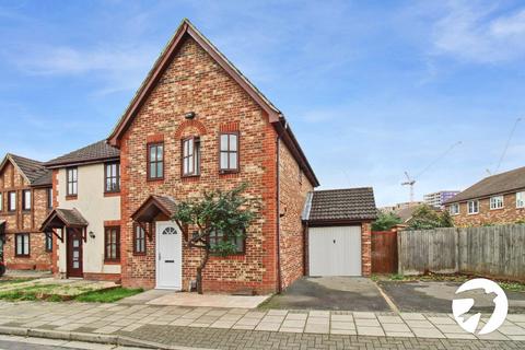 Hither Farm Road, London, SE3 3 bed end of terrace house for sale