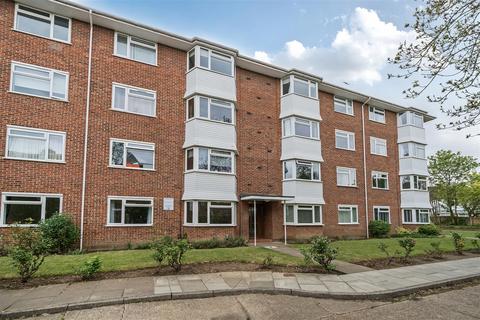 Portsmouth Road, Surbiton 2 bed apartment for sale