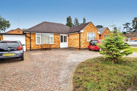 Eden Croft, Kenilworth 3 bed detached bungalow for sale