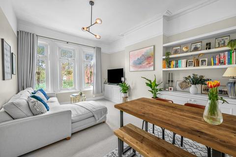 East Dulwich Grove,  London, SE22 2 bed flat for sale