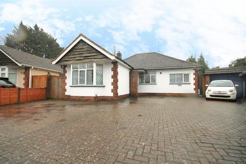 Linchfield Road, Datchet 4 bed detached bungalow for sale