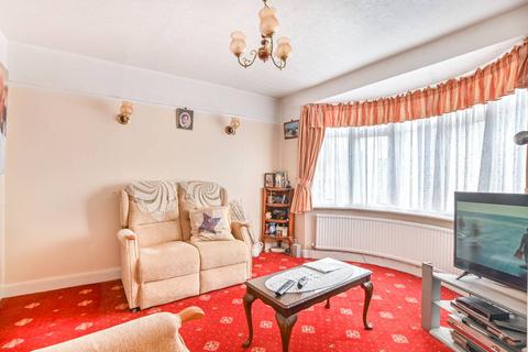 Wyld Way, Wembley, HA9 3 bed terraced house for sale