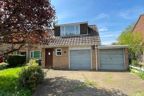 Orchard Road South, March, 3 bed detached house for sale