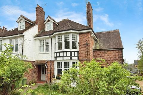 Montacute Road, Tunbridge Wells TN2 1 bed apartment for sale