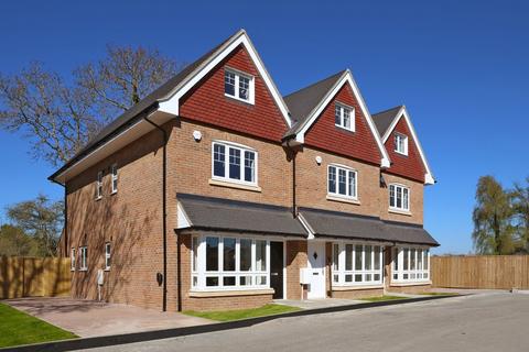 Cobblers Close, Farnham Royal, SL2 4 bed terraced house for sale