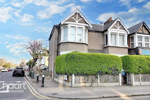 Cranbrook Road, Barkingside 1 bed duplex for sale