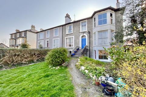 Park Crescent, Llanfairfechan 2 bed apartment for sale