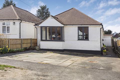 Orchard Close, Fetcham 3 bed detached house for sale