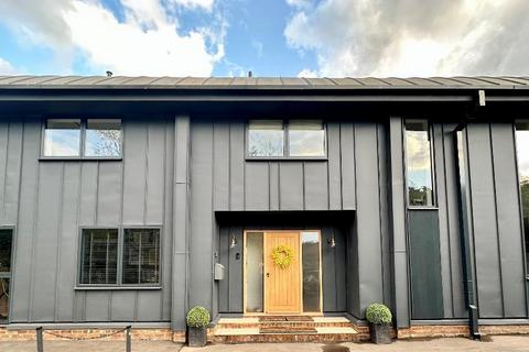 Coursehorn Lane, Cranbrook, Kent... 4 bed barn conversion for sale