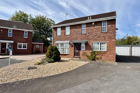 Lanesfield Park, Worcestershire WR11 4 bed detached house for sale