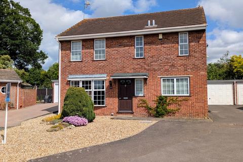 Lanesfield Park, Worcestershire WR11 4 bed detached house for sale