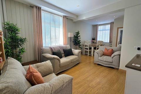 Graig View Terrace, Pontypool NP4 3 bed terraced house for sale