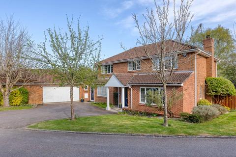 Royse Grove, Royston SG8 5 bed detached house for sale