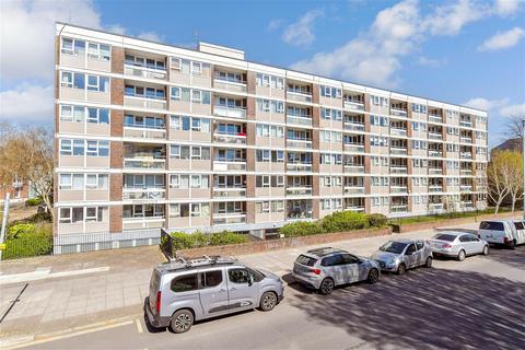 Roslyn House, Southsea PO5 1 bed flat for sale