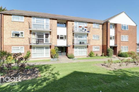 Windsor Court, London 2 bed apartment for sale