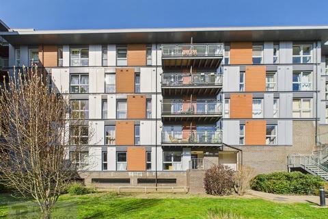 Commonwealth Drive, Crawley 2 bed apartment for sale