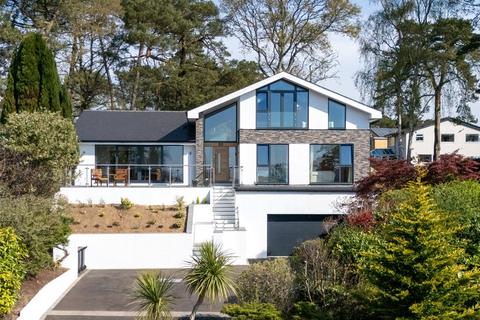 Beech Close, Broadstone, Dorset, BH18 4 bed detached house for sale
