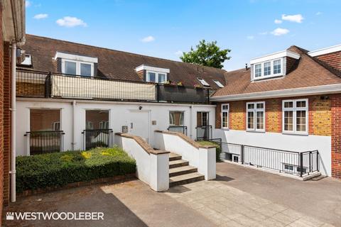 Isabel Court, Hoddesdon EN11 2 bed flat for sale
