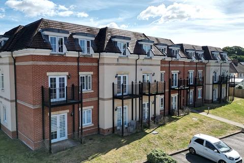Navarre Court, 10 Primrose Hill... 2 bed flat for sale