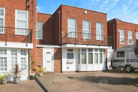 GUIDE PRICE £375,000