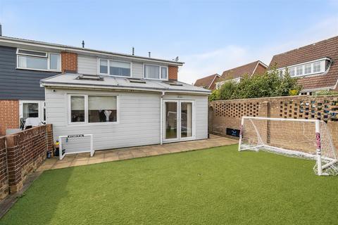 Gaylyn Way, Fareham PO14 3 bed semi