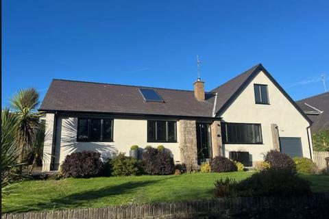 Lon Y Ffrwd, Bangor LL57 5 bed detached house for sale