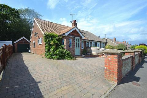 Sandbanks Way, Hailsham 2 bed bungalow for sale