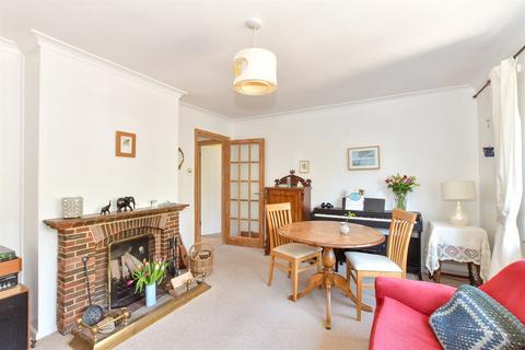 Woodstock, East Grinstead RH19 2 bed maisonette for sale