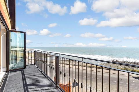 Eastern Esplanade, Broadstairs, Kent 4 bed semi