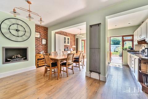 Mendip Road, Hornchurch 4 bed terraced house for sale