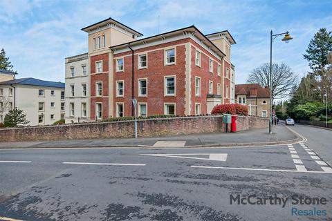 Cartwright Court, 2 Victoria Road... 2 bed apartment for sale