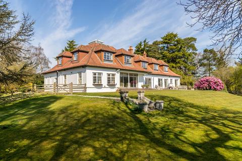 Tupwood Lane, Caterham, Surrey, CR3 6 bed detached house for sale