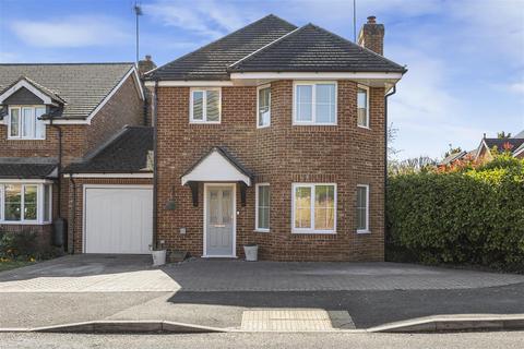 Abbottsleigh Gardens, Caversham, Reading 4 bed detached house for sale
