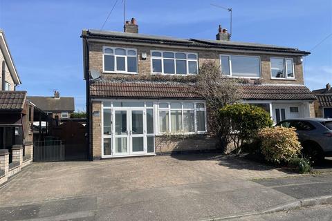 Malvern Crescent, Leicester LE9 3 bed semi